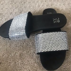 Slides - by New York & Company